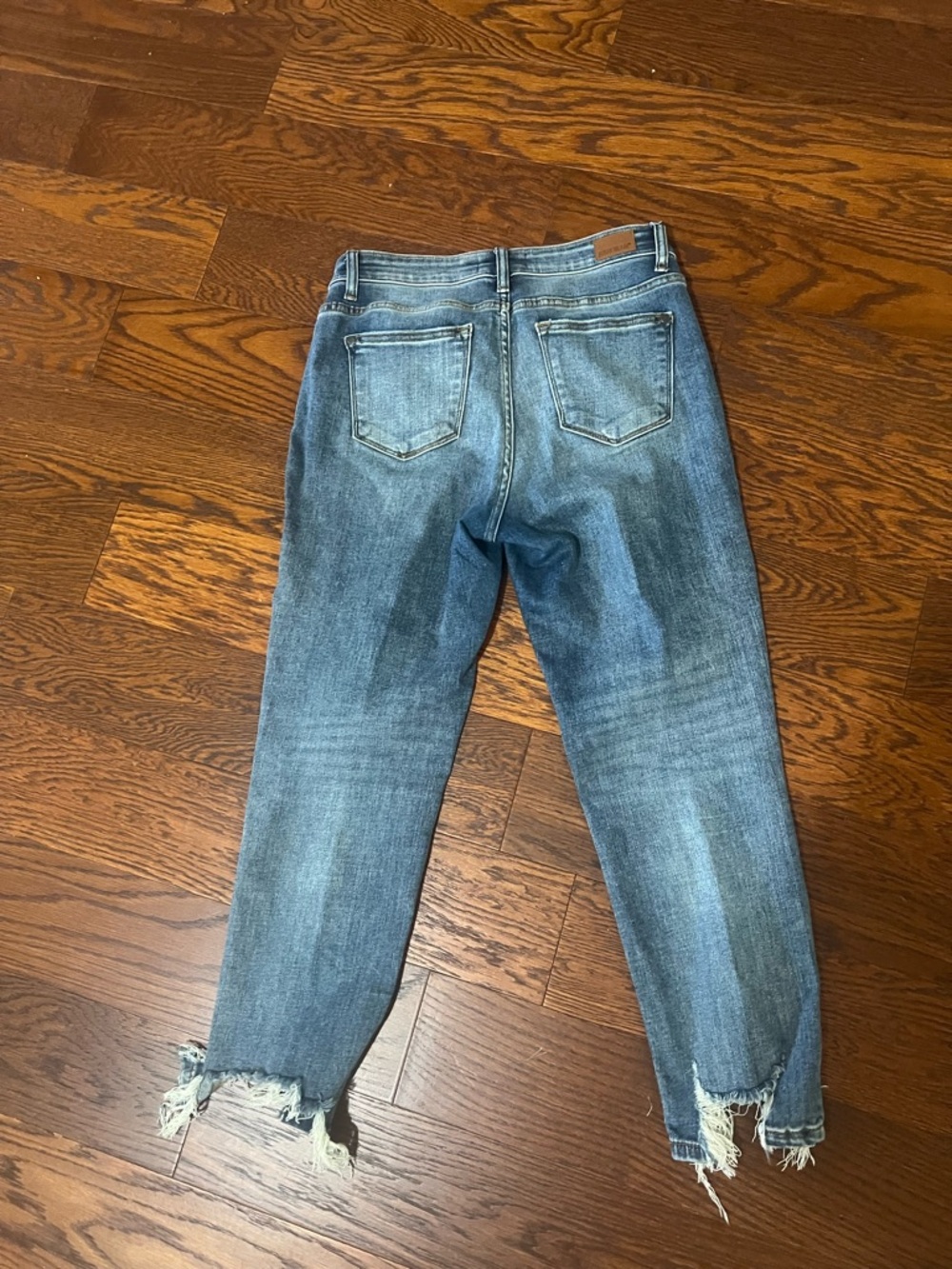 Judy Blue Distressed Raw Hem Medium Wash Blue Jeans